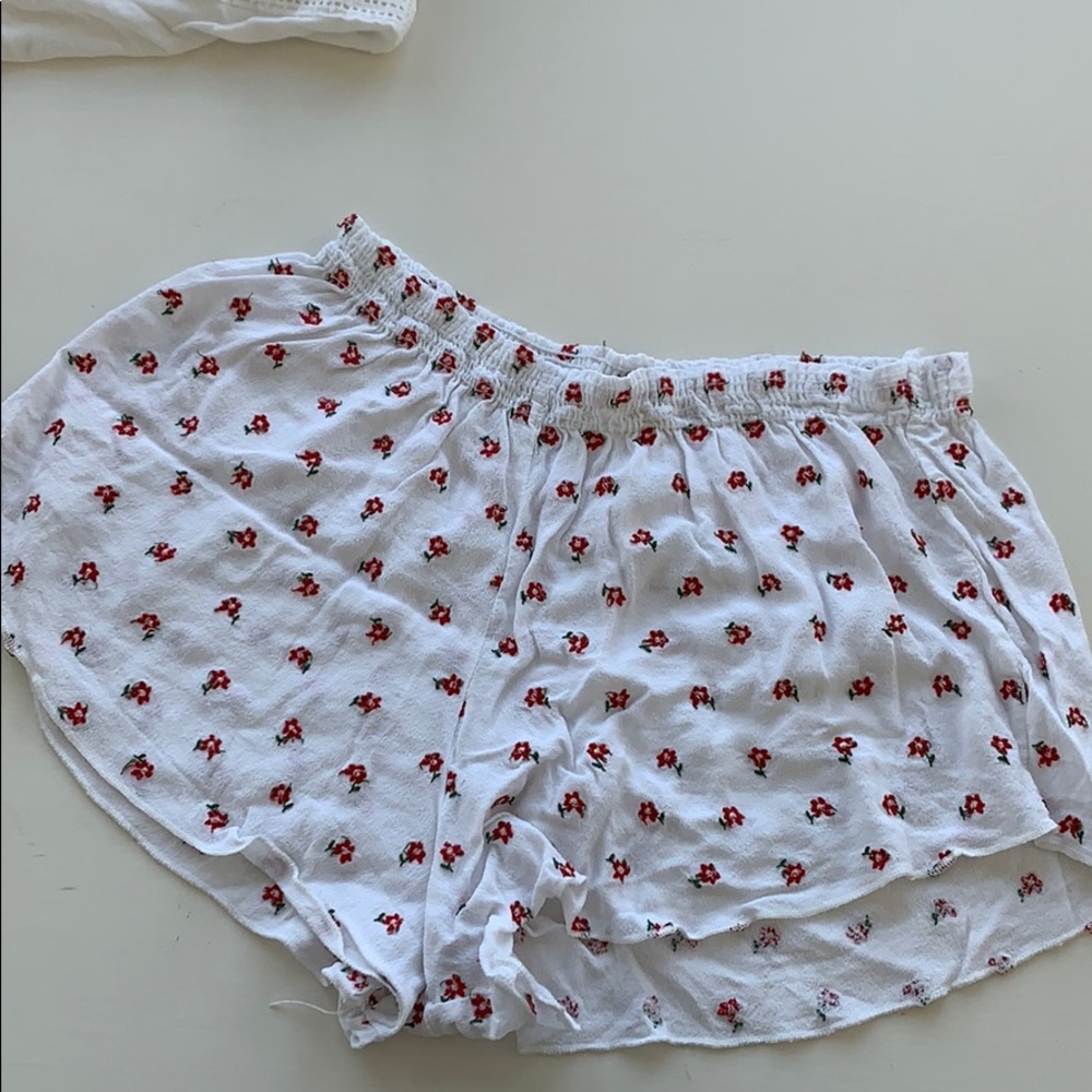 Loose Brandy Melville shorts